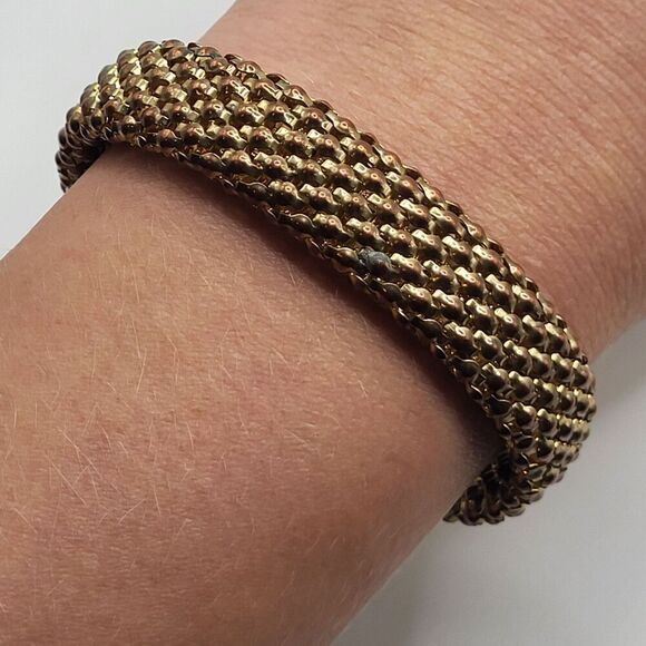 Vintage 80s Gold tone Metal Mesh Bracelet 8in - Picture 2 of 4